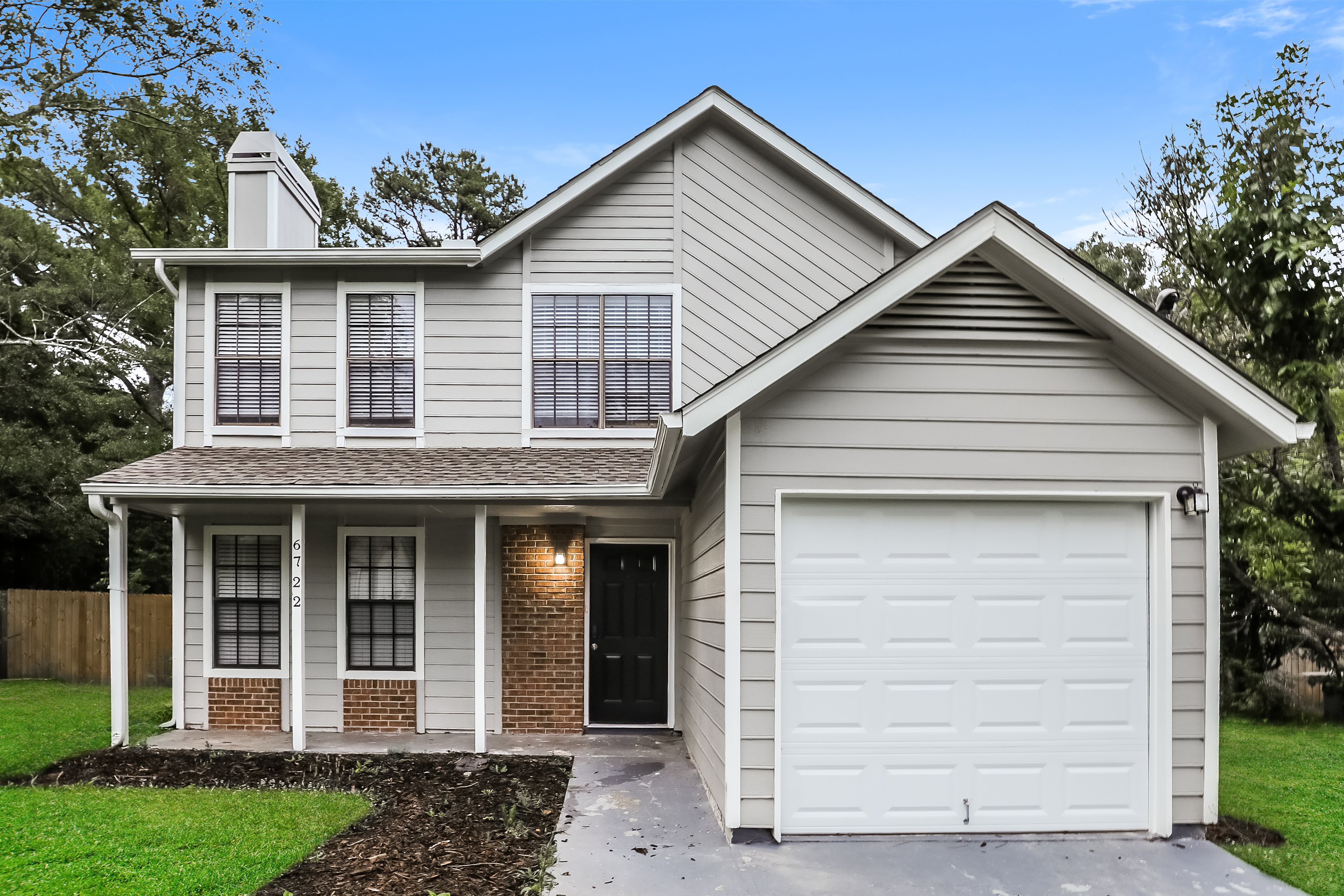 6722 BENT CREEK DR REX, GA 30273